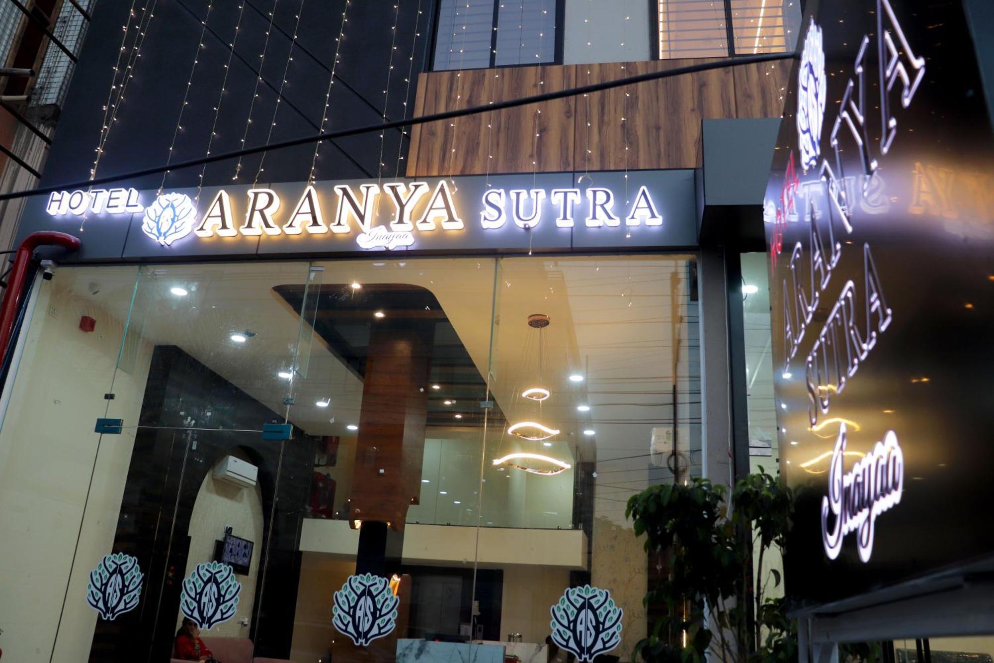 Hotel Aranyasutra Inaya, Indore Exterior foto